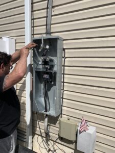 200 amp Outside Disconnect